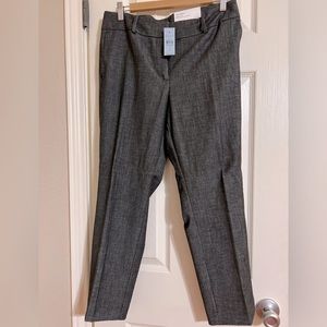 Ann Taylor Factory Dress Pants. Size 8P. The ankle curves fit and Midrise